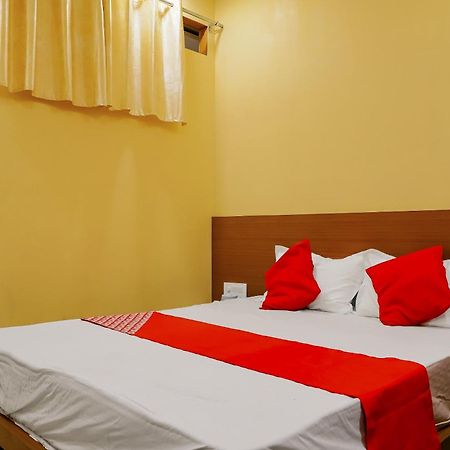 Oyo Hotel Shree Krishna Inn Rooms Surat Exteriör bild