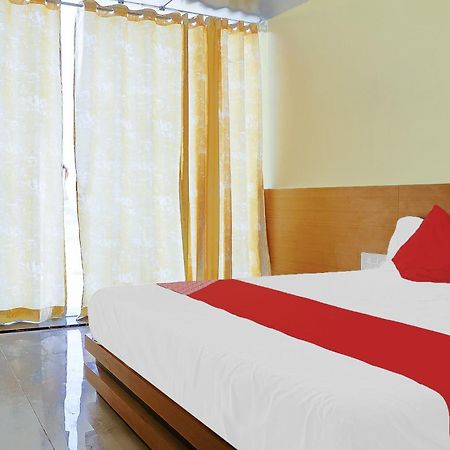 Oyo Hotel Shree Krishna Inn Rooms Surat Exteriör bild